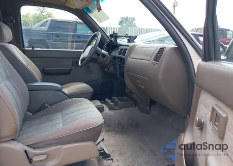 1999 Toyota Tacoma Xtracab z USA, uszkodzony, nr VIN 4TAVL52N2XZ416958